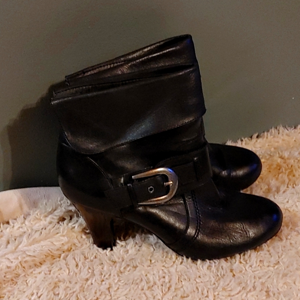 Denver Hayes Valerie Size 6 Leather Bootie